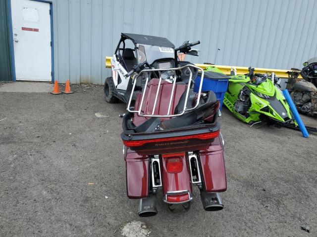 2016 HARLEY-DAVIDSON FLTRU 1HD1KGL14GB671132