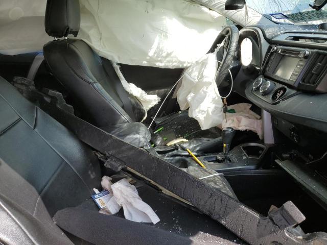 2018 TOYOTA RAV4 LE - JTMZFREV8JJ749395