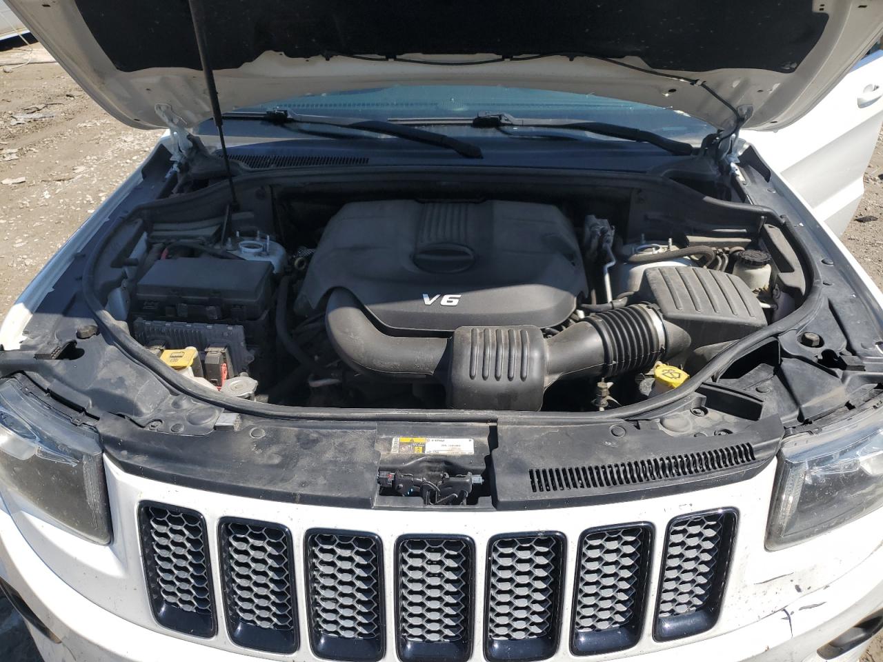 JEEP GRAND CHEROKEE LAREDO