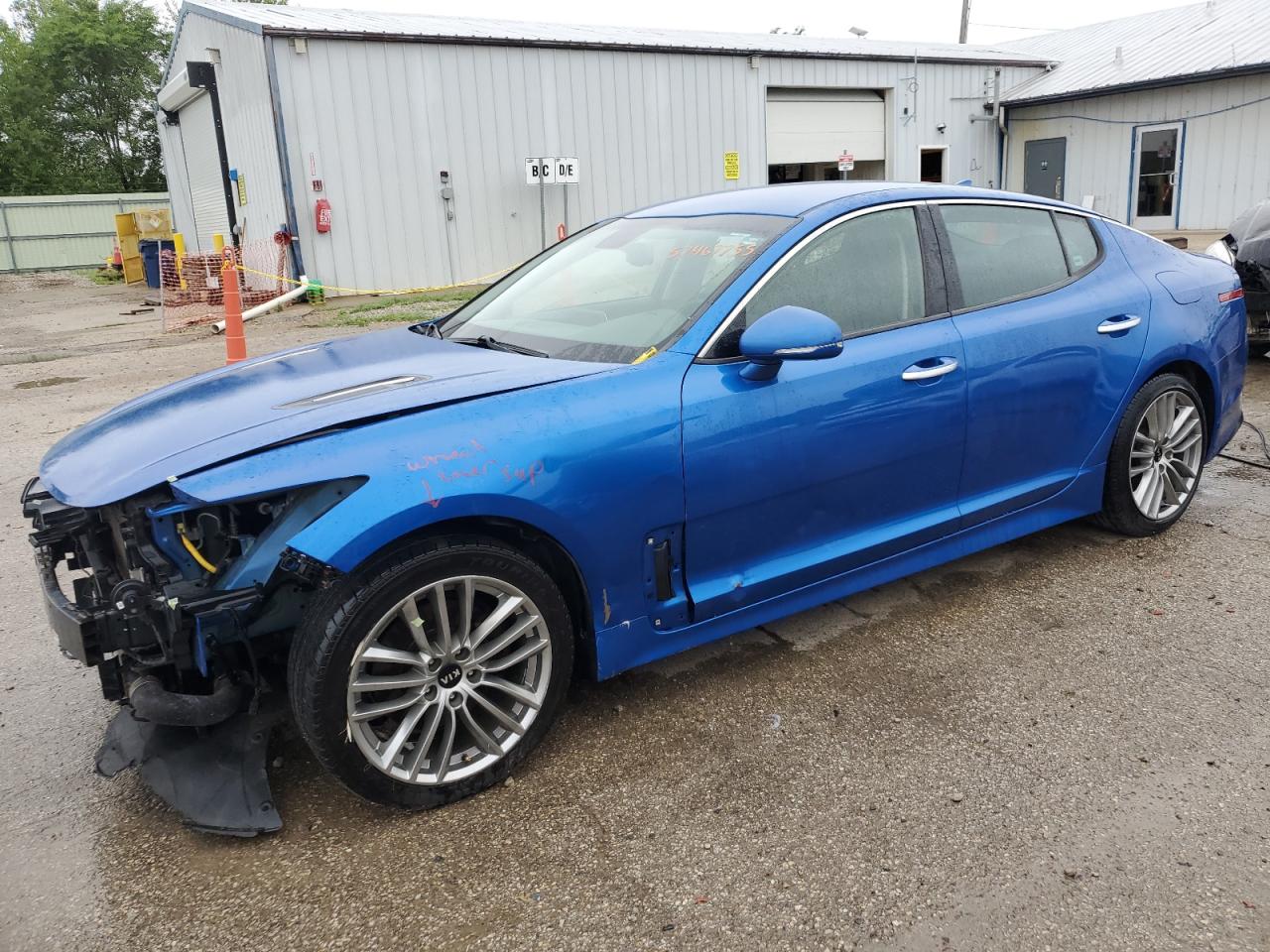 KIA STINGER