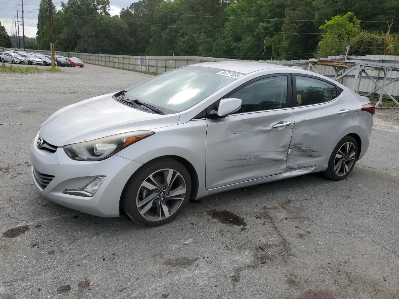 HYUNDAI ELANTRA SE