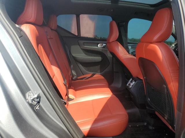 2019 VOLVO XC40 T5 MO YV4162UK8K2136519
