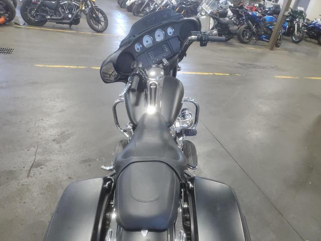 2017 HARLEY-DAVIDSON FLHX STREE 1HD1KBC16HB620350
