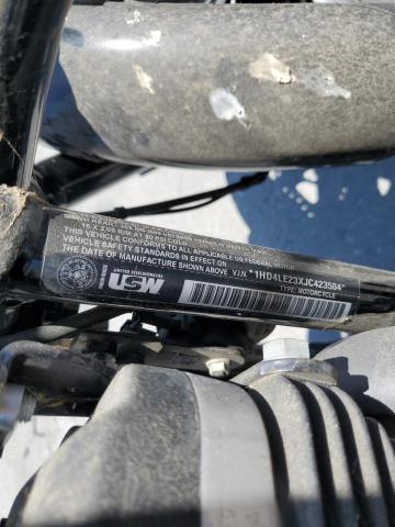 2018 HARLEY-DAVIDSON XL883 IRON 1HD4LE23XJC423504