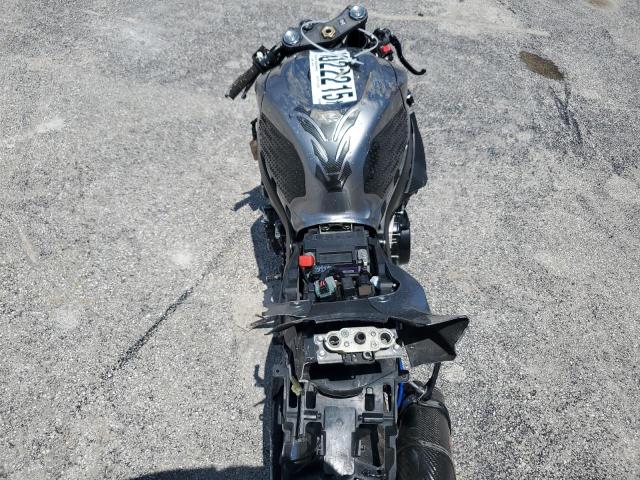 2018 SUZUKI GSX-R600 JS1GN7FA3J2100201