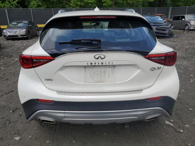 2018 INFINITI QX30 BASE SJKCH5CR3JA059176