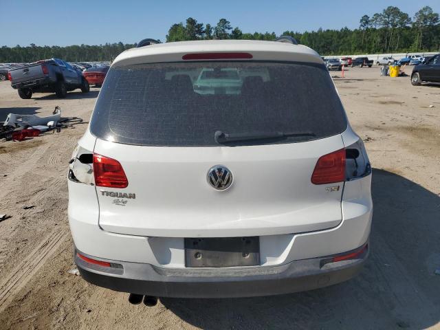 2016 VOLKSWAGEN TIGUAN S - WVGAV7AX7GW586239