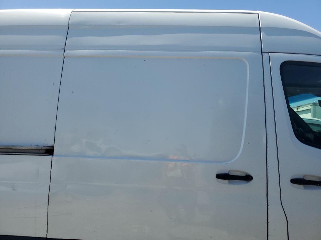 MERCEDES-BENZ SPRINTER 2500