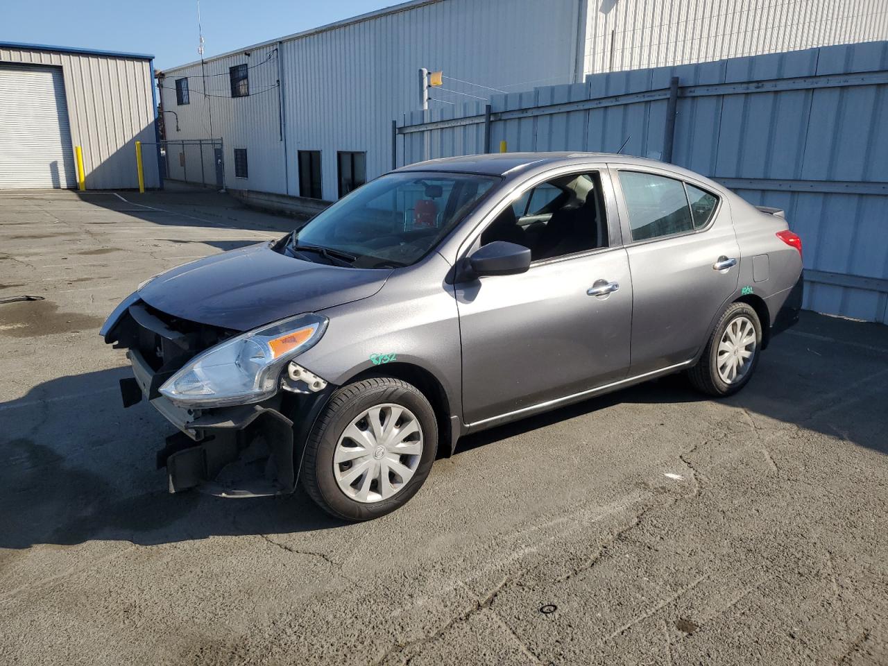 NISSAN VERSA S