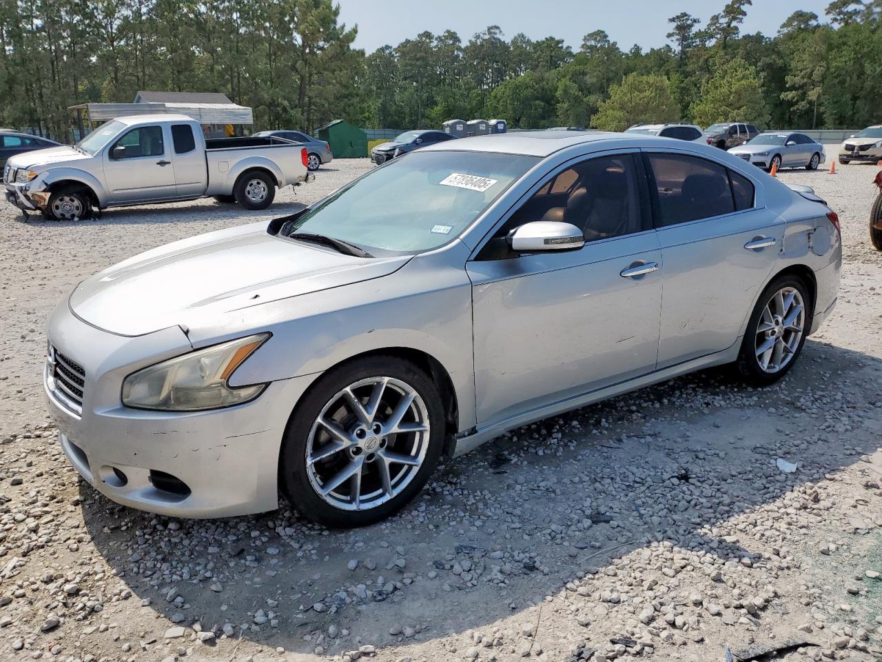 NISSAN MAXIMA S