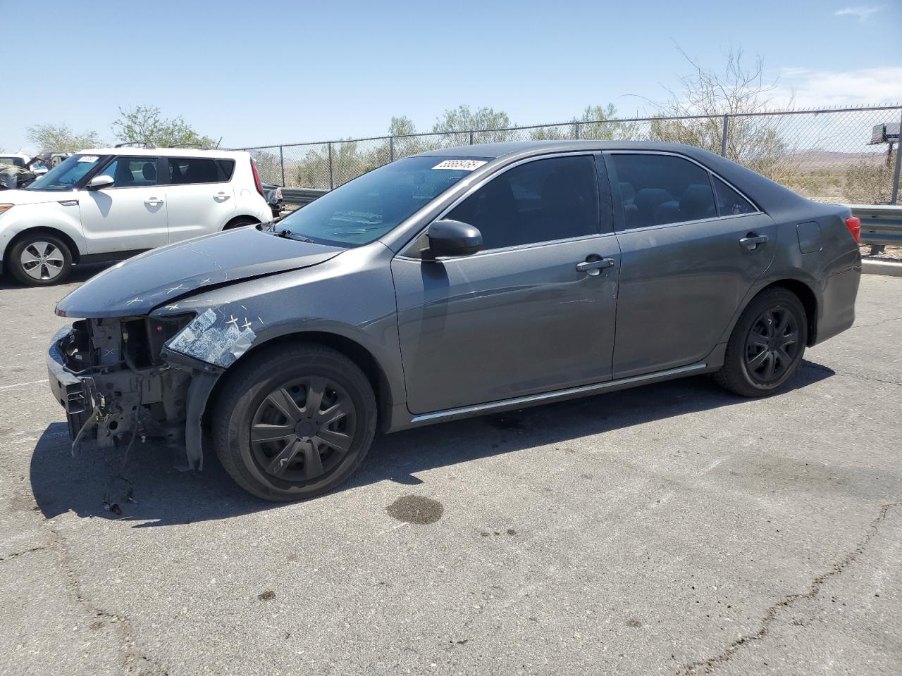 TOYOTA CAMRY BASE