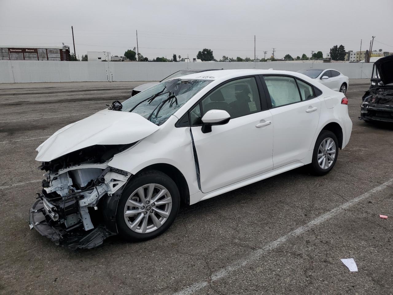 TOYOTA COROLLA LE