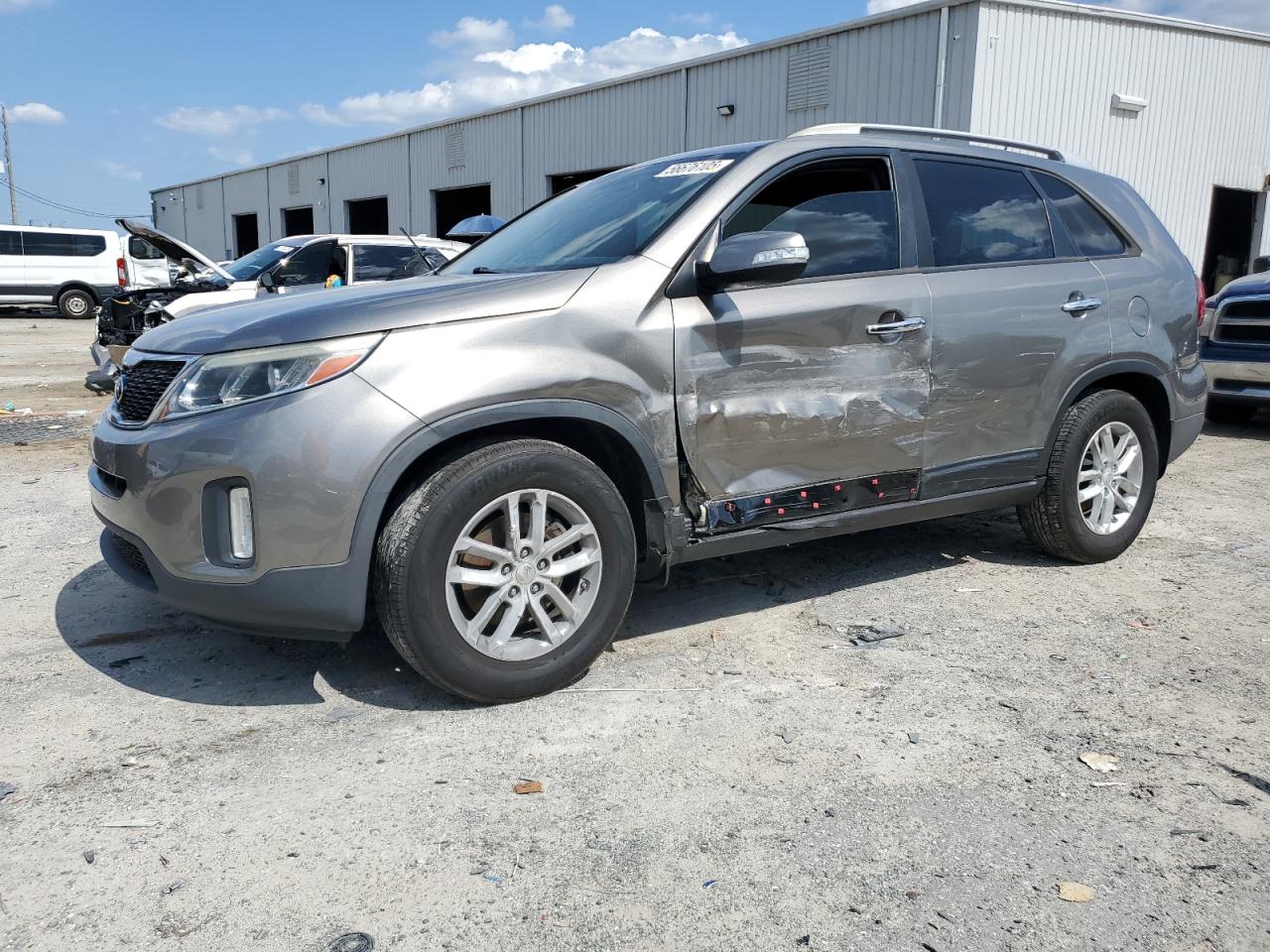  Salvage Kia Sorento