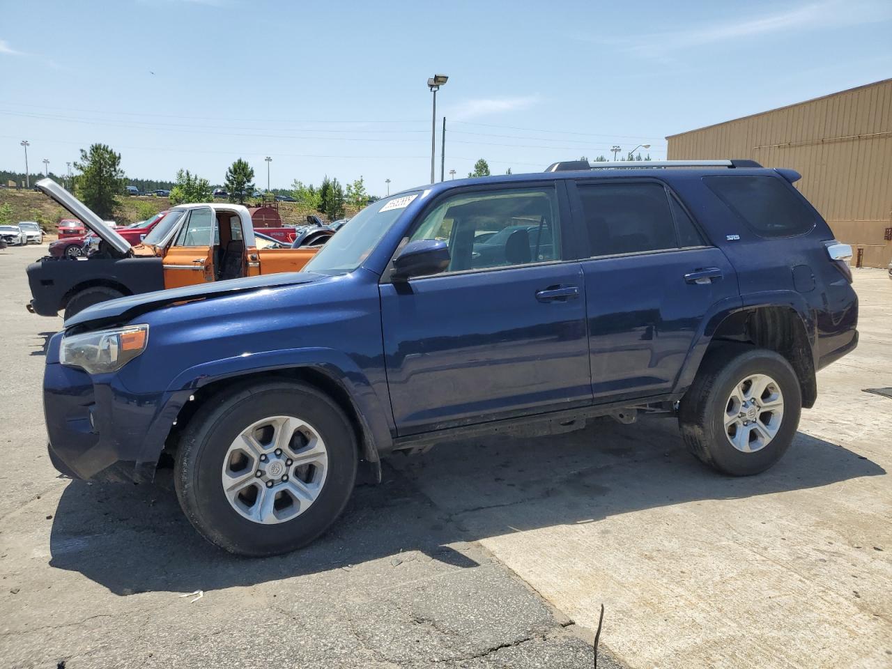 TOYOTA 4RUNNER SR5