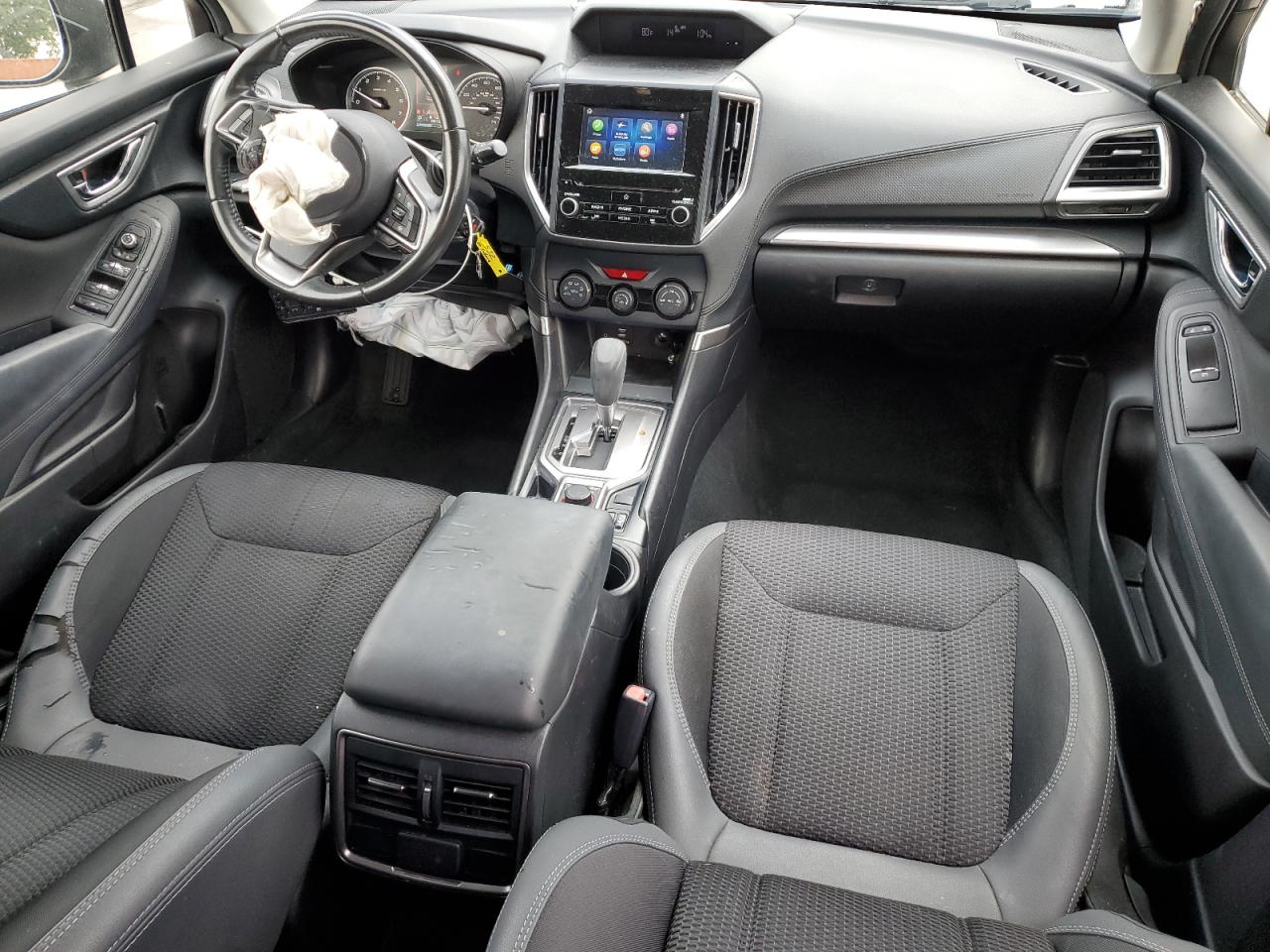 SUBARU FORESTER PREMIUM