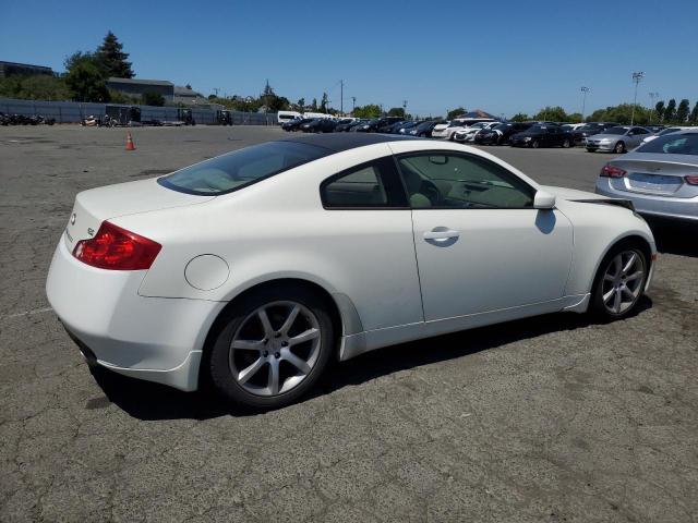 INFINITI G35 2004 white  gas JNKCV54E54M828303 photo #4