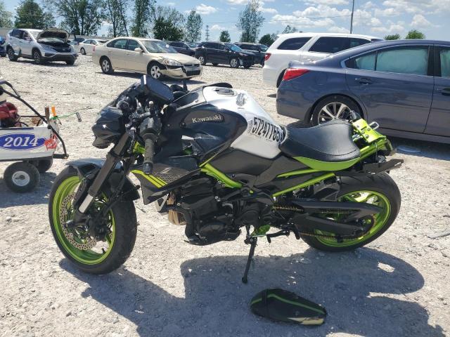 KAWASAKI ZR900 F 2021 white  gas ML5ZRDF13MDA46387 photo #4