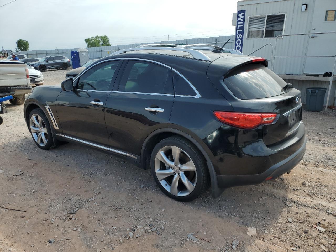 INFINITI FX50