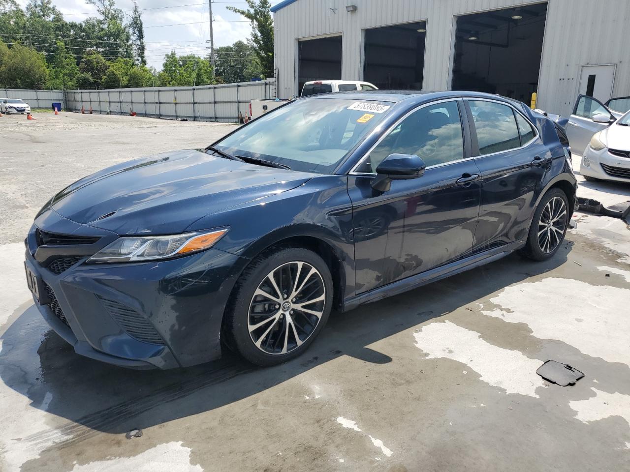 TOYOTA CAMRY SE