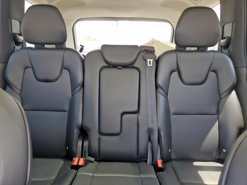 2017 VOLVO XC90 T5 - YV4102XK2H1117766