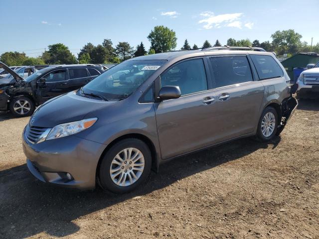 TOYOTA SIENNA XLE