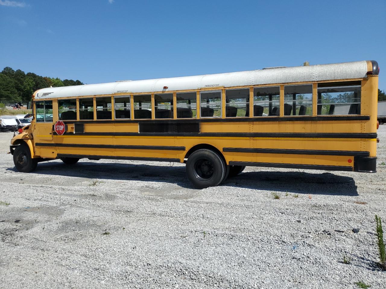 Lot #3311559245 2013 IC CORPORATION 3000 CE