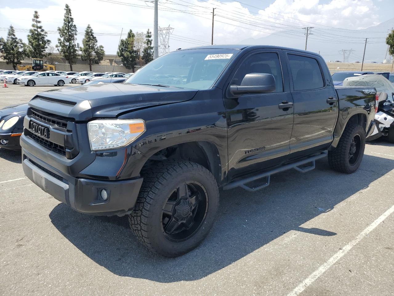 TOYOTA TUNDRA CREWMAX SR5