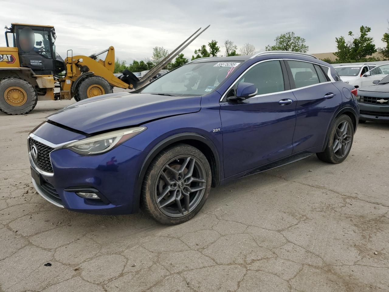 INFINITI QX30 BASE