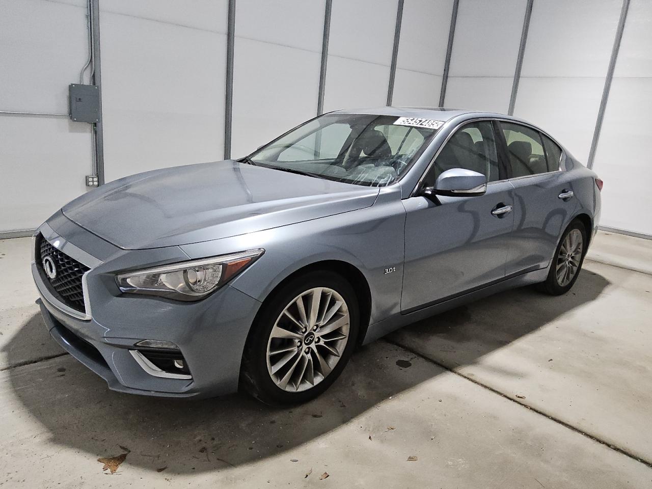 INFINITI Q50 PURE