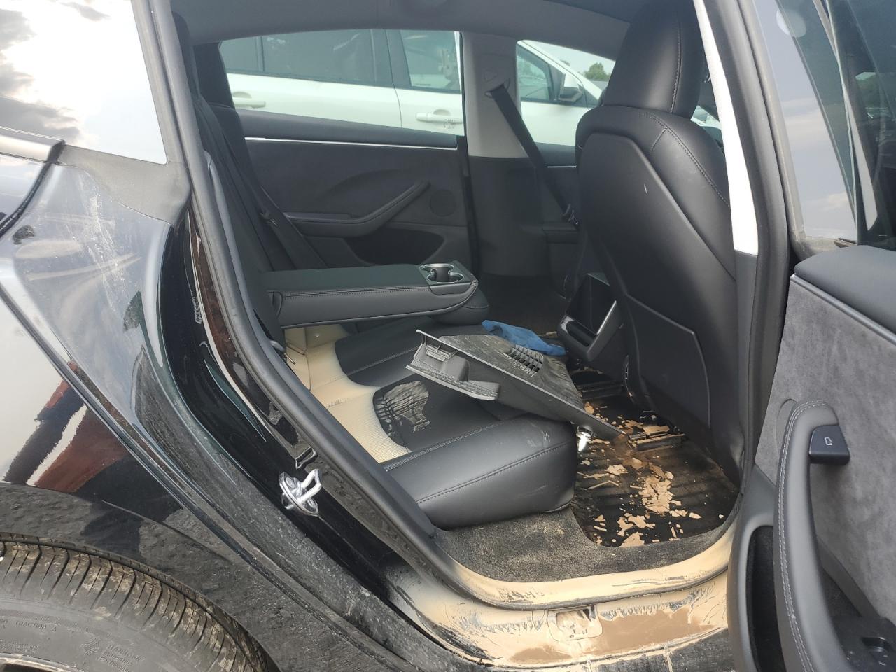 Tesla Model 3 2025
