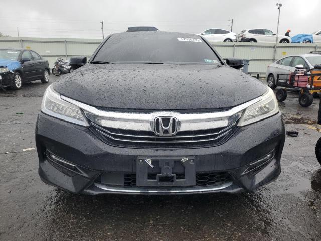 2017 HONDA ACCORD TOU JHMCR6F79HC016040