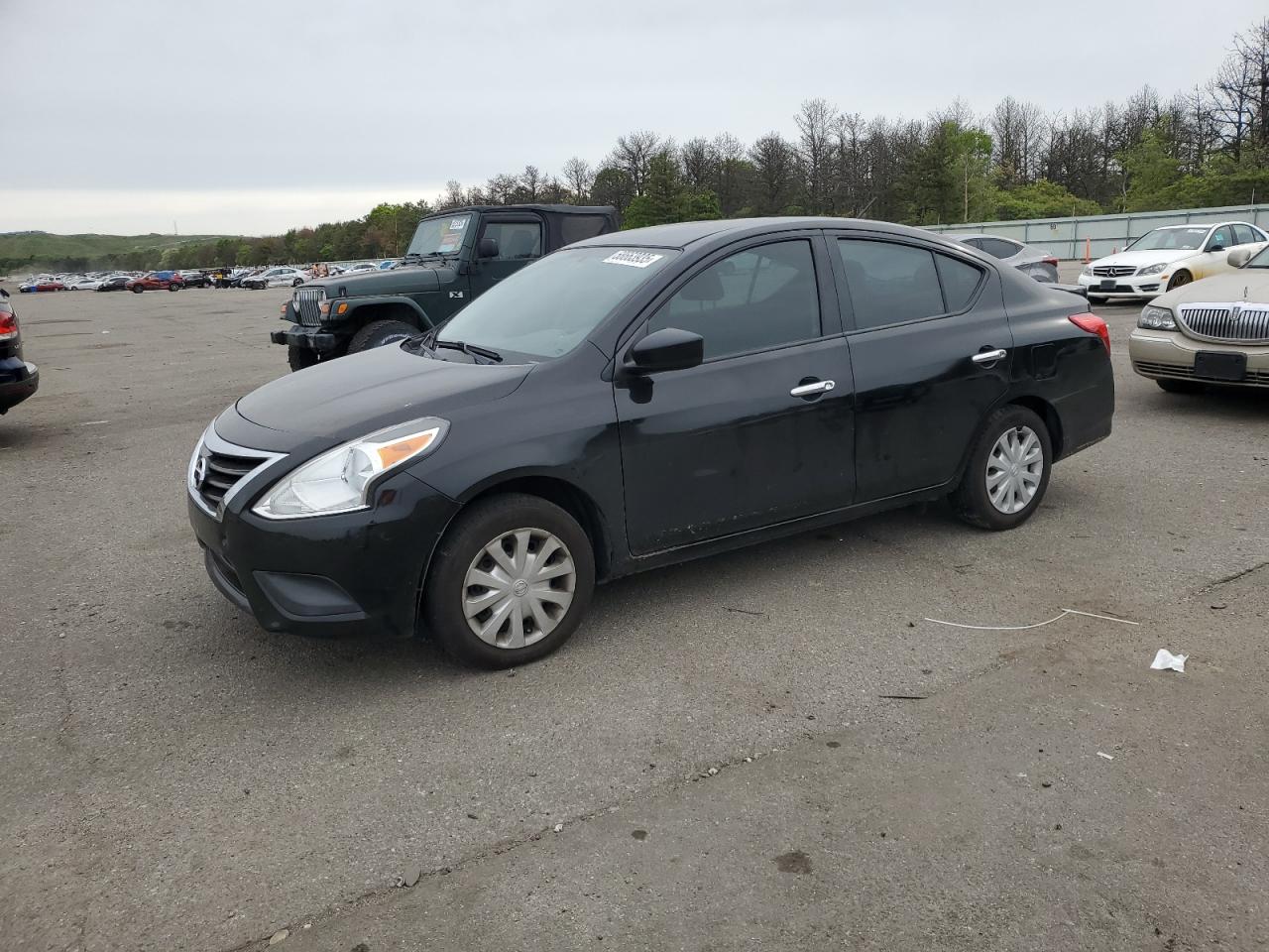 NISSAN VERSA S