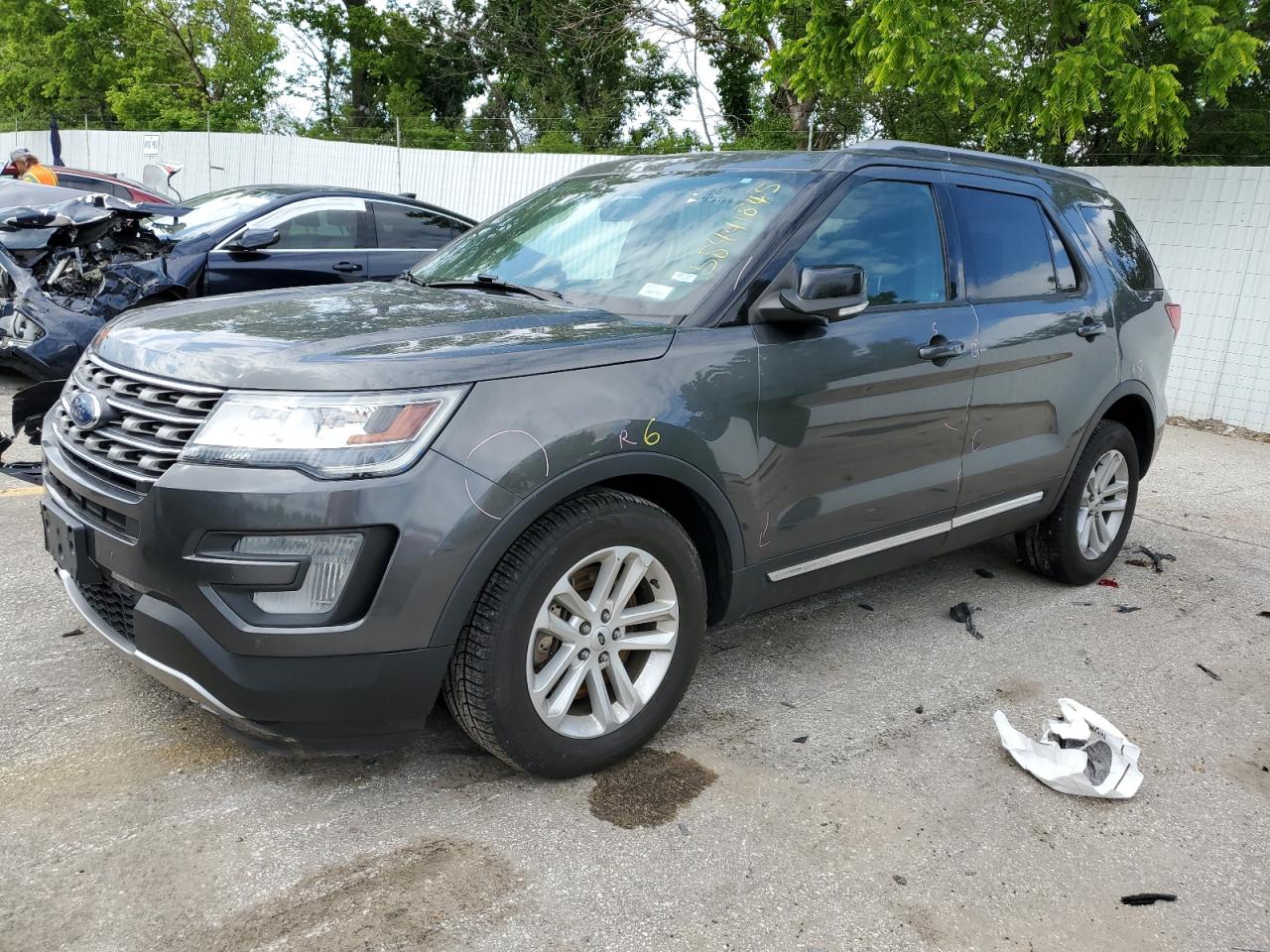 FORD EXPLORER XLT