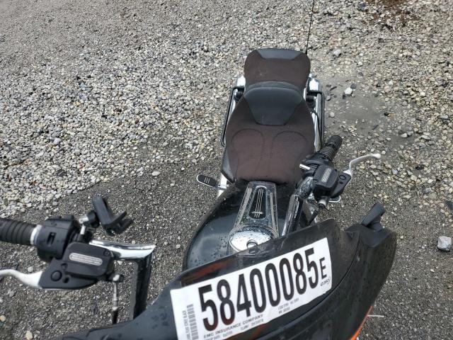 2018 HARLEY-DAVIDSON FLHX STREE 1HD1KBC17JB682653