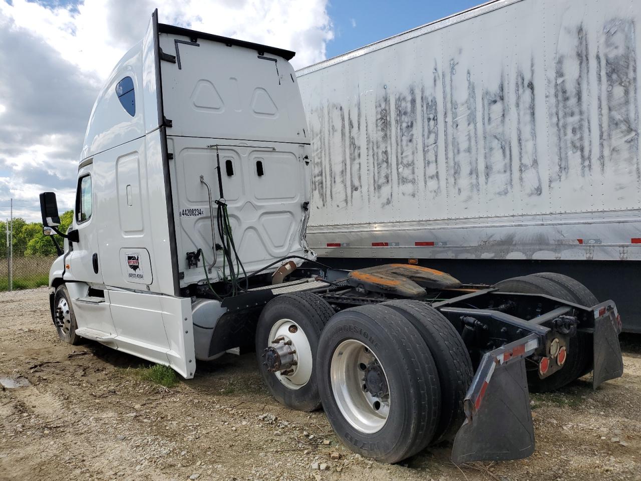 Lot #3198883092 2019 FREIGHTLINER CASCADIA 1
