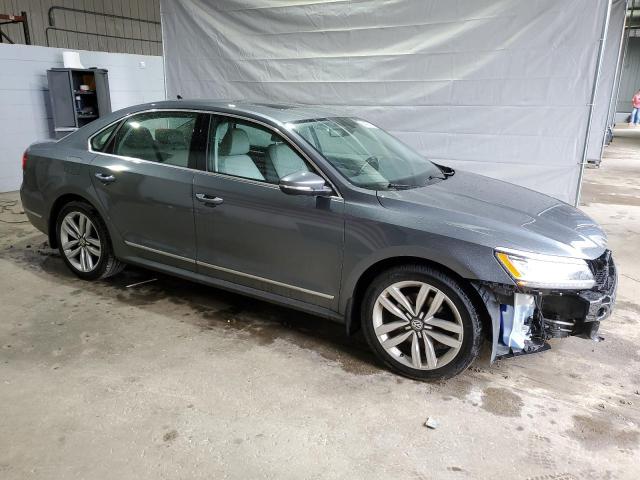 Vin: 1vwgt7a3xhc065159, lot: 54590235, volkswagen passat se 20174