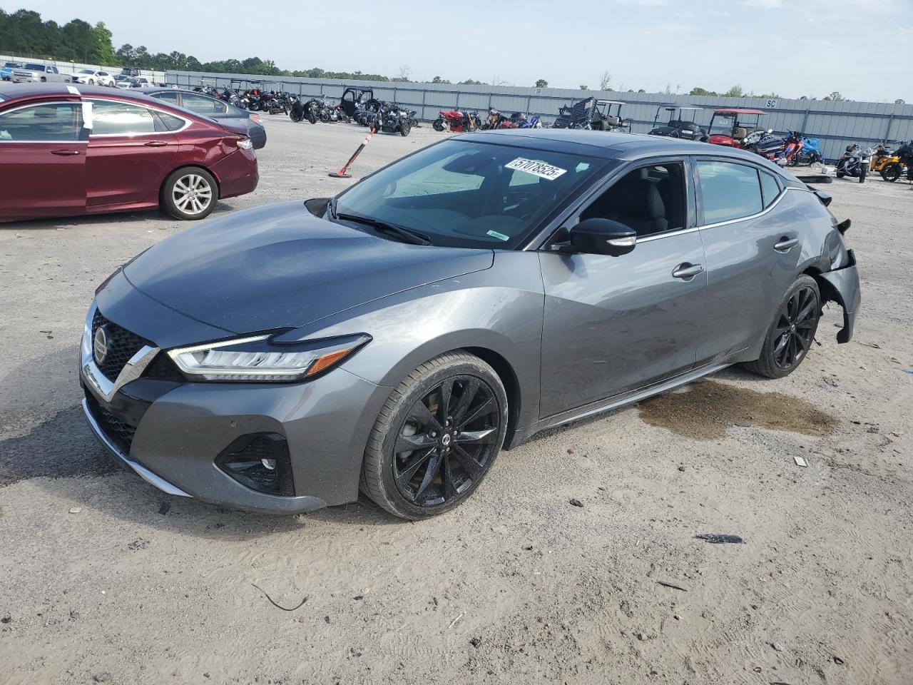 NISSAN MAXIMA SR