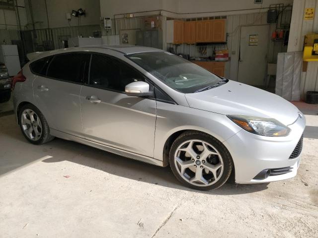 Vin: 1fadp3l92dl126301, lot: 57113655, ford focus st 20134