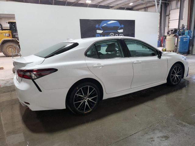 Vin: 4t1g11ak0ru844963, lot: 57895565, toyota camry se night shade 20243