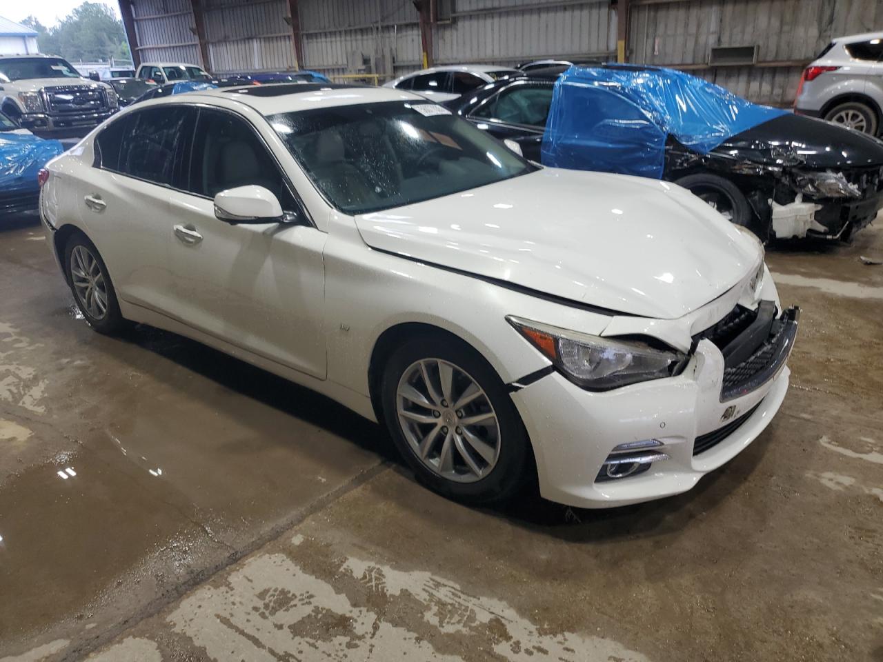 INFINITI Q50 2015