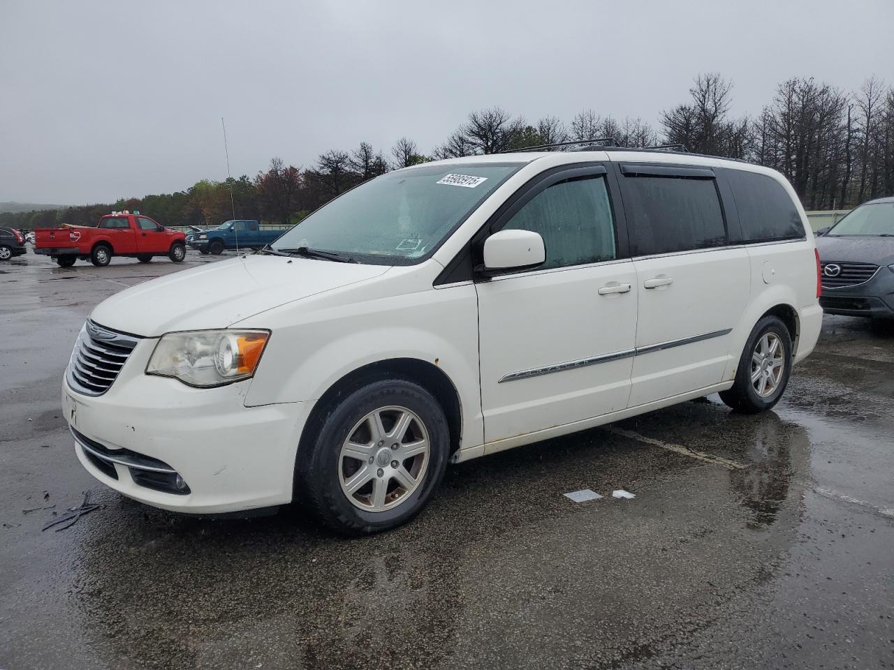 CHRYSLER TOWN & COUNTRY TOURING