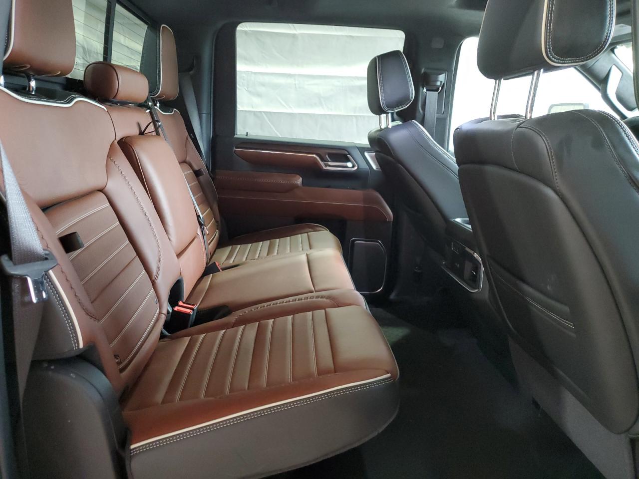 GMC SIERRA K2500 DENALI ULTIMATE