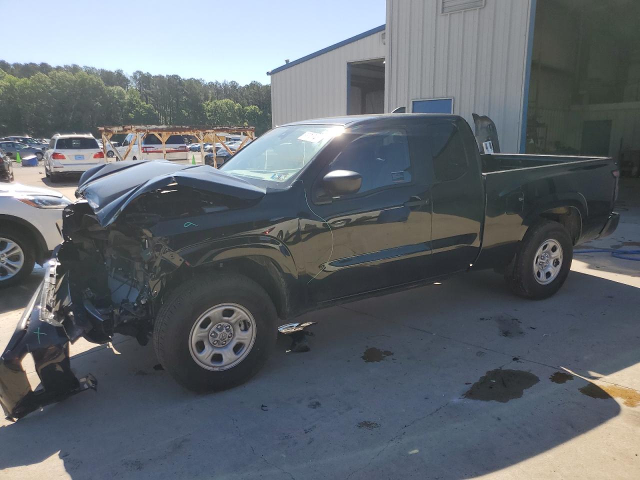 NISSAN FRONTIER S