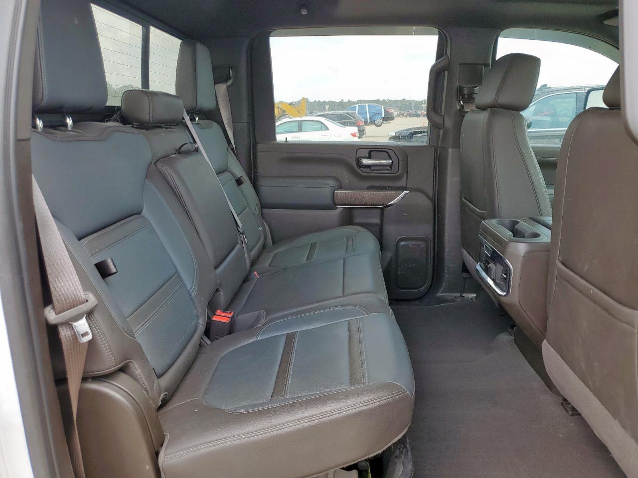 GMC SIERRA K2500 DENALI