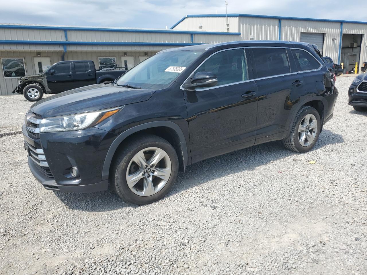 TOYOTA HIGHLANDER LIMITED