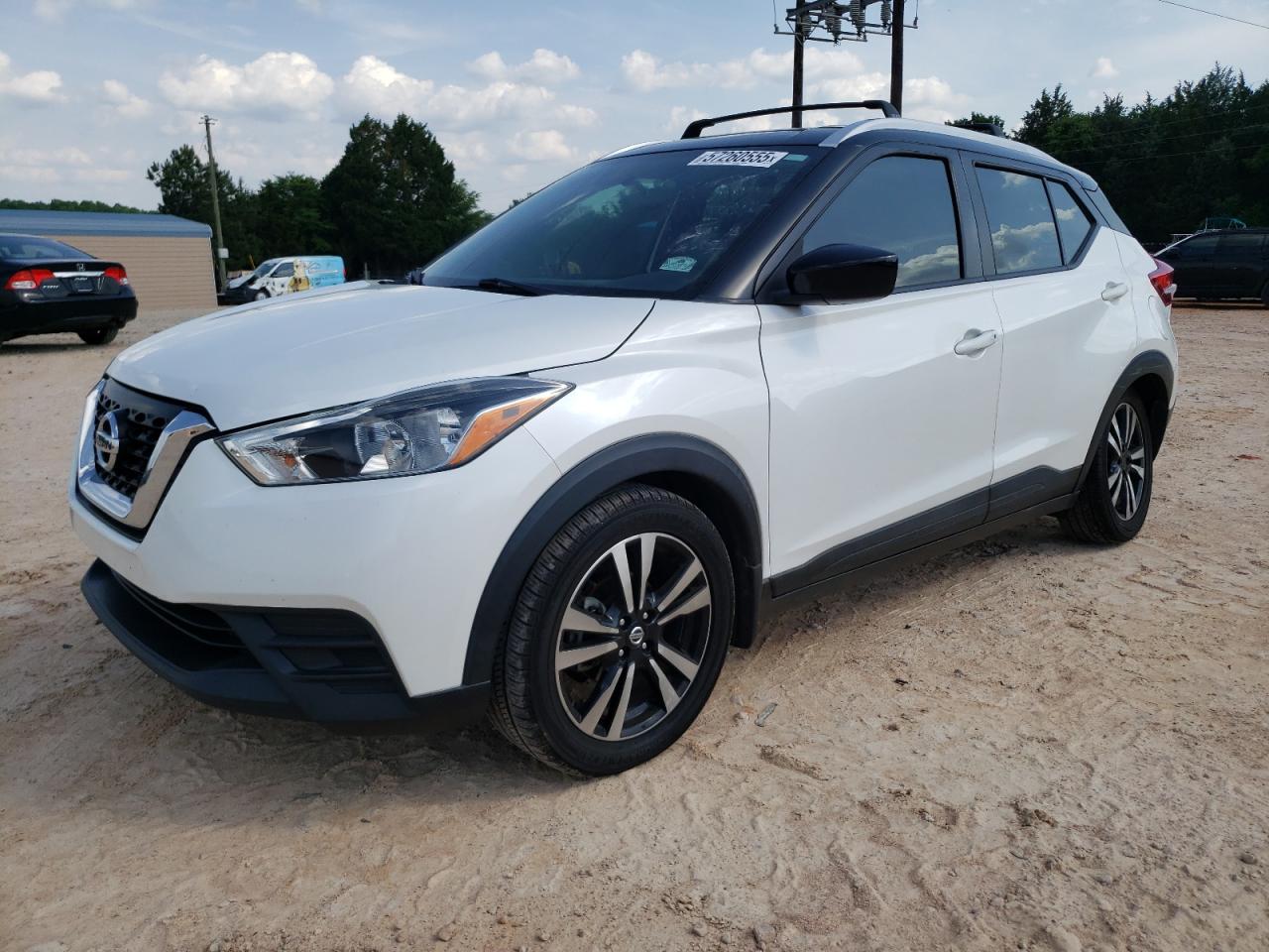 NISSAN KICKS S