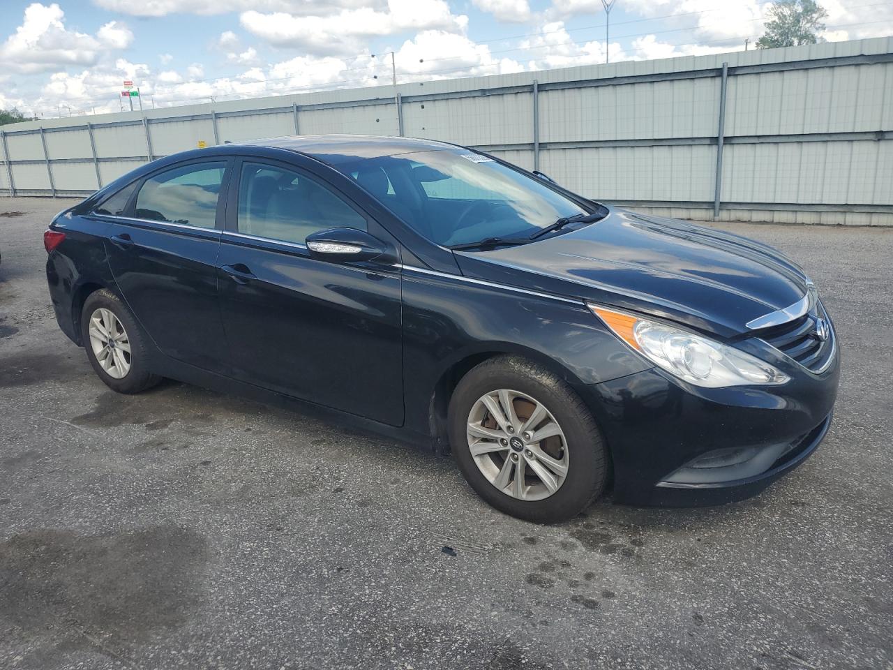 HYUNDAI SONATA GLS
