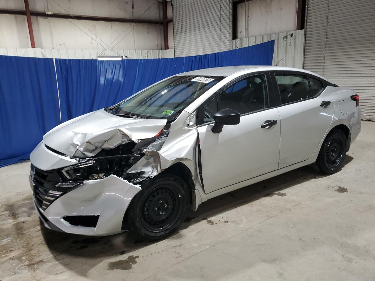NISSAN VERSA S