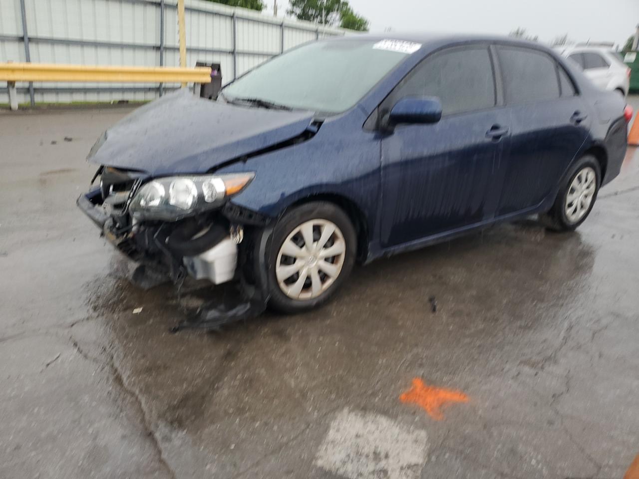 TOYOTA COROLLA BASE