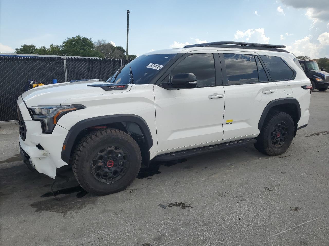 TOYOTA SEQUOIA SR5
